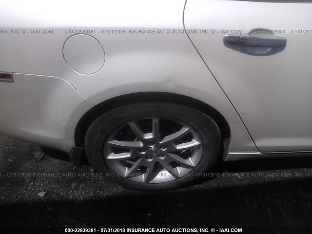 1G1ZE5E14BF100652 - 2011 CHEVROLET MALIBU LTZ 白色 照片 6