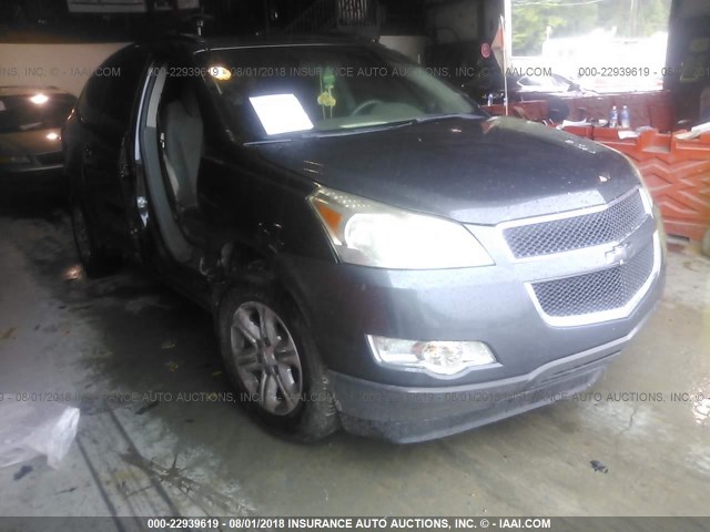 1GNKRFED2BJ147096 - 2011 CHEVROLET TRAVERSE LS GRAY photo 1