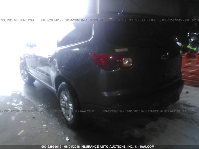 1GNKRFED2BJ147096 - 2011 CHEVROLET TRAVERSE LS GRAY photo 3