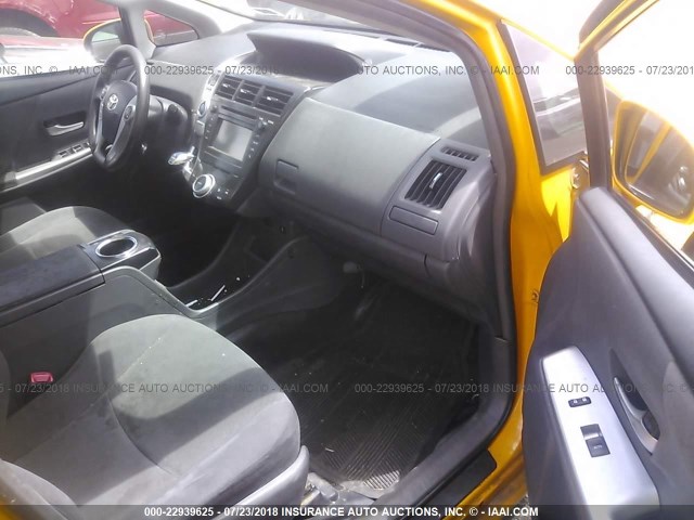 JTDZN3EU0C3145774 - 2012 TOYOTA PRIUS V YELLOW photo 5