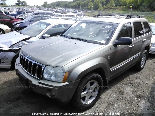 1J4HR58N75C601766 - 2005 JEEP GRAND CHEROKEE LIMITED GOLD photo 2