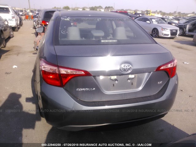 5YFBURHE0HP714505 - 2017 TOYOTA COROLLA L/LE/XLE/SE/XSE 灰色 照片 6