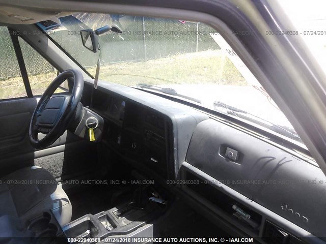 1J4FJ68S3TL142856 - 1996 JEEP CHEROKEE SPORT/CLASSIC თეთრი ფოტო 5