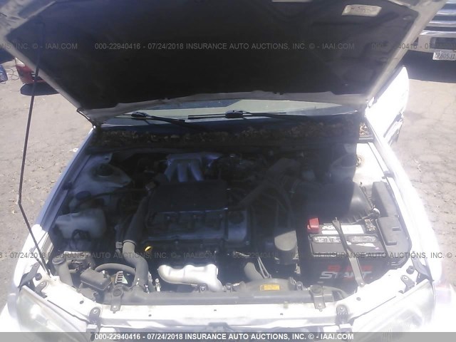 JT2BF28K0W0114381 - 1998 TOYOTA CAMRY LE/XLE WHITE photo 10