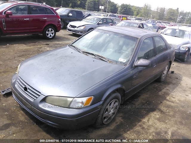 4T1BF22K0VU024926 - 1997 TOYOTA CAMRY CE/LE/XLE 灰色 照片 2
