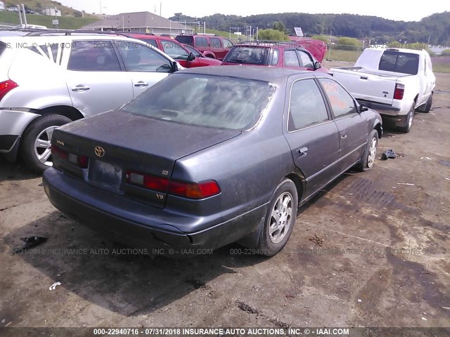 4T1BF22K0VU024926 - 1997 TOYOTA CAMRY CE/LE/XLE 灰色 照片 4