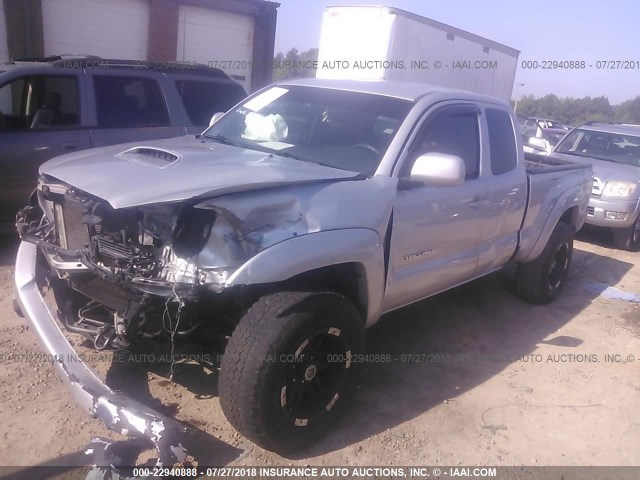 5TEUU42NX5Z074832 - 2005 TOYOTA TACOMA ACCESS CAB Silber Foto 2