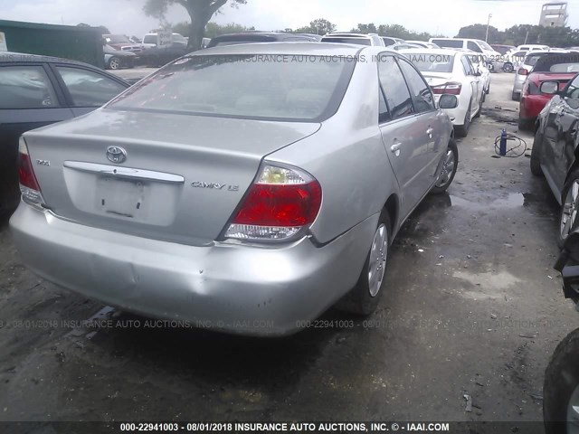 4T1BE32K65U424126 - 2005 TOYOTA CAMRY LE/XLE/SE 灰色 照片 4