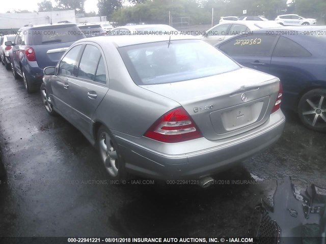 WDBRF52H66F742560 - 2006 MERCEDES-BENZ C GENERATION 2006 230 GRAY photo 3