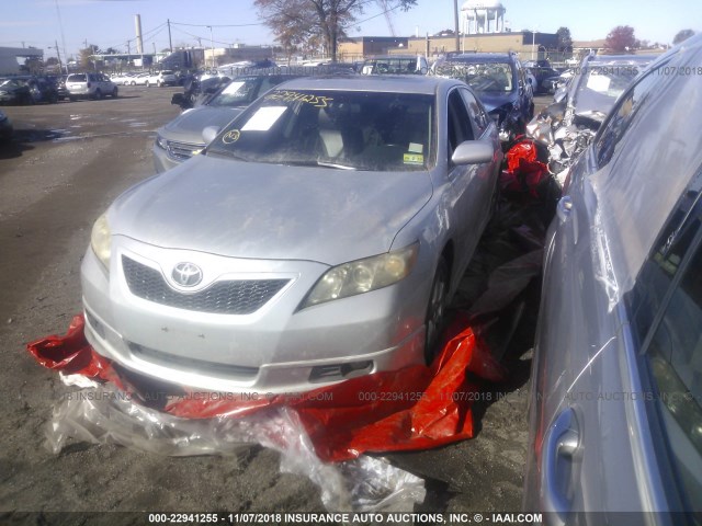 4T1BE46K47U650622 - 2007 TOYOTA CAMRY NEW GENERAT CE/LE/XLE/SE SILVER photo 2
