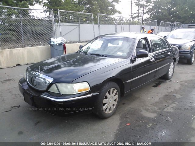 1LNHM84W96Y609436 - 2006 LINCOLN TOWN CAR EXECUTIVE L BLACK photo 2