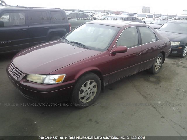 JT2BF28K6X0160279 - 1999 TOYOTA CAMRY LE/XLE MAROON photo 2