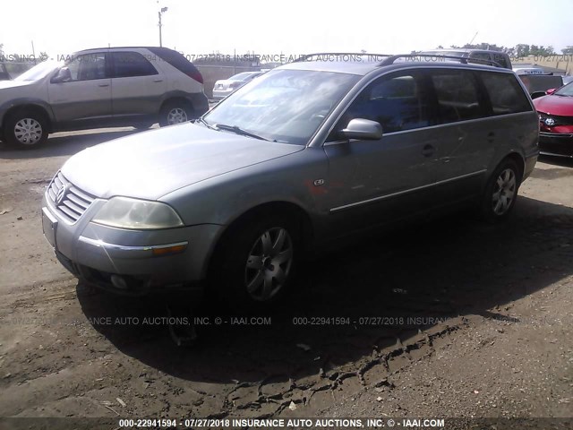 WVWYH63B02E108216 - 2002 VOLKSWAGEN PASSAT GLX 4MOTION GRAY photo 2