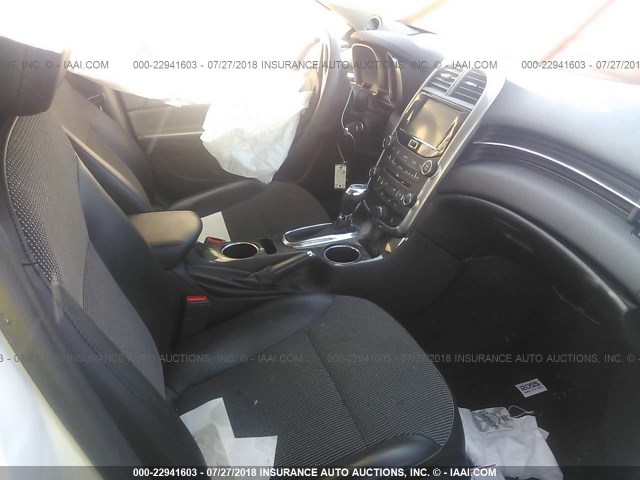 1G11C5SL2FF154207 - 2015 CHEVROLET MALIBU 1LT 白色 照片 5