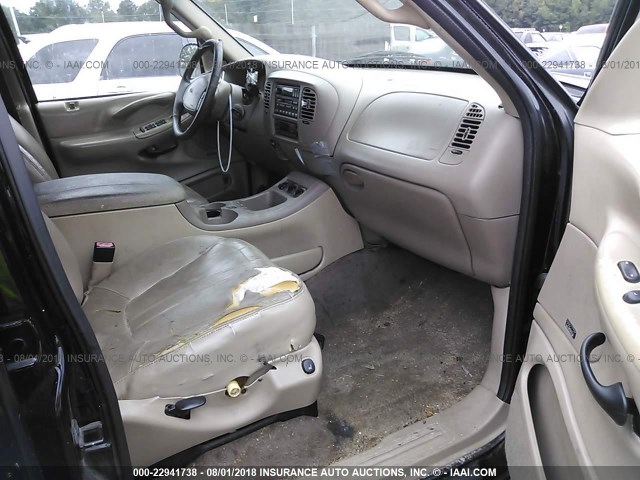 1FMEU17L02LA39782 - 2002 FORD EXPEDITION EDDIE BAUER BLACK photo 5