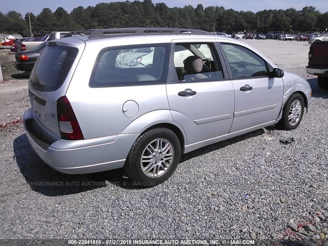 1FAFP36322W234011 - 2002 FORD FOCUS SE/SE COMFORT/ZTW/SE SPRT 银色 照片 4