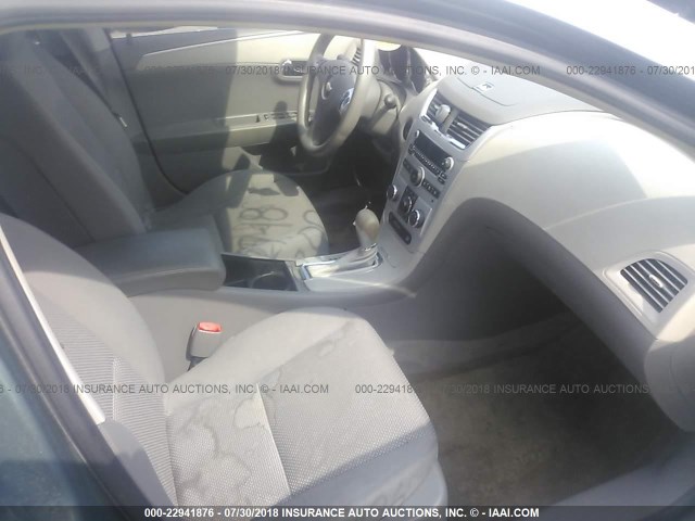 1G1ZH57B194102491 - 2009 CHEVROLET MALIBU 1LT BLUE photo 5