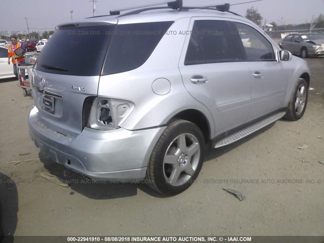 4JGBB72E38A305658 - 2008 MERCEDES-BENZ ML 550 SILVER photo 4