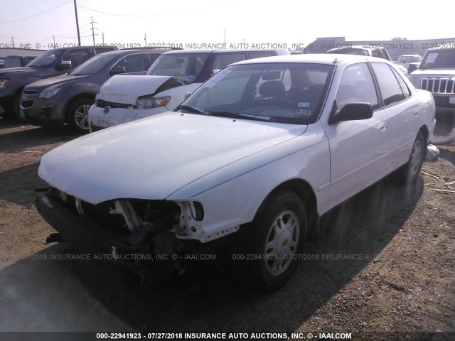 4T1BG12K7TU804362 - 1996 TOYOTA CAMRY DX/LE/XLE WHITE photo 2