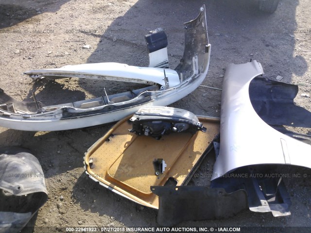 4T1BG12K7TU804362 - 1996 TOYOTA CAMRY DX/LE/XLE თეთრი ფოტო 6