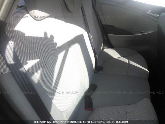 KMHCT4AE4CU216139 - 2012 HYUNDAI ACCENT GLS/GS GRAY photo 8