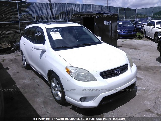 2T1KR32E55C397470 - 2005 TOYOTA COROLLA MATRIX XR WHITE photo 1