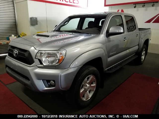 3TMJU4GN0FM190292 - 2015 TOYOTA TACOMA DOUBLE CAB PRERUNNER SILVER photo 2