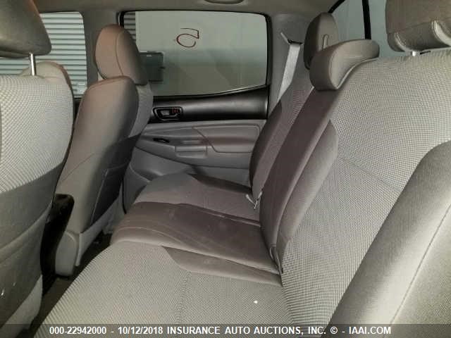 3TMJU4GN0FM190292 - 2015 TOYOTA TACOMA DOUBLE CAB PRERUNNER SILVER photo 8