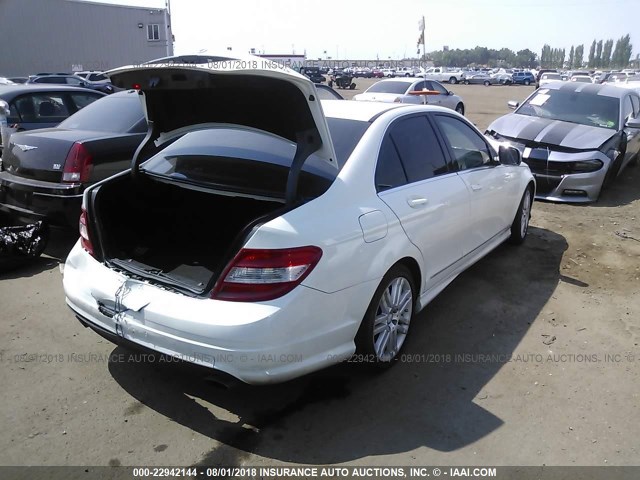 WDDGF81X58F192389 - 2008 MERCEDES-BENZ C 300 4MATIC WHITE photo 4