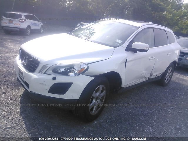 YV4940DZ2C2305879 - 2012 VOLVO XC60 3.2 WHITE photo 2