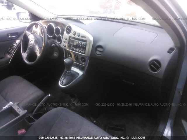 2T1KR32EX4C216698 - 2004 TOYOTA COROLLA MATRIX XR BLUE photo 5