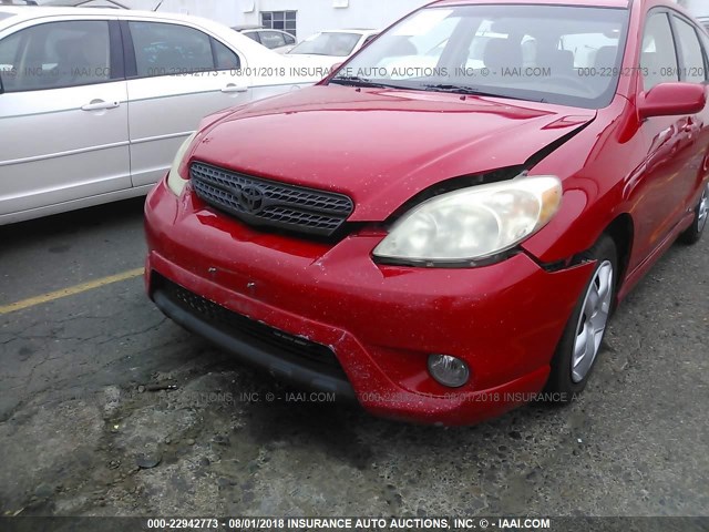 2T1KR32E85C455071 - 2005 TOYOTA COROLLA MATRIX XR RED photo 6