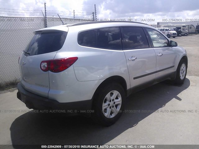 1GNKVFED9BJ128816 - 2011 CHEVROLET TRAVERSE LS SILVER photo 4