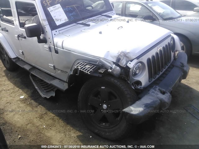 1J4GB59158L554236 - 2008 JEEP WRANGLER UNLIMITE SAHARA SILVER photo 6