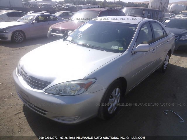 4T1BE32K24U810475 - 2004 TOYOTA CAMRY LE/XLE/SE 银色 照片 2