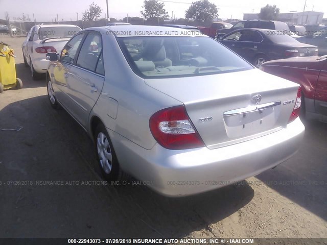 4T1BE32K24U810475 - 2004 TOYOTA CAMRY LE/XLE/SE 银色 照片 3