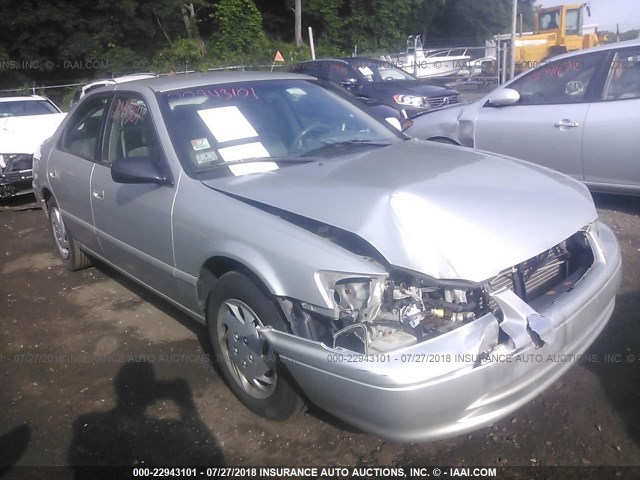 4T1BG22K41U071478 - 2001 TOYOTA CAMRY CE/LE/XLE 银色 照片 1