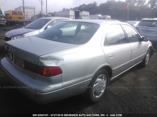 4T1BG22K41U071478 - 2001 TOYOTA CAMRY CE/LE/XLE 银色 照片 4