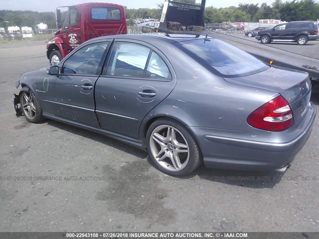 WDBUF76J45A747139 - 2005 MERCEDES-BENZ E 55 AMG ფერფლისფერი ფოტო 3