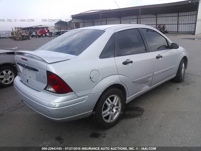 1FAFP34P73W336508 - 2003 FORD FOCUS SE/SE COMFORT/SE SPORT SILVER photo 4