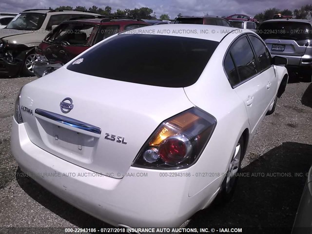 1N4AL21E78N543626 - 2008 NISSAN ALTIMA 2.5/2.5S WHITE photo 4