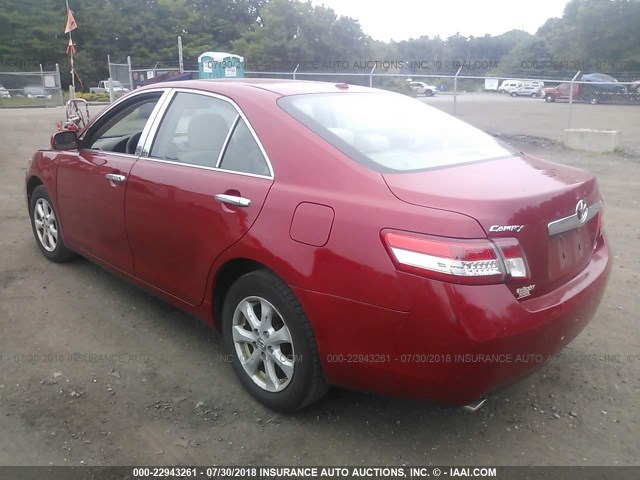 4T1BK3EKXBU613734 - 2011 TOYOTA CAMRY SE/LE/XLE წითელი ფოტო 3