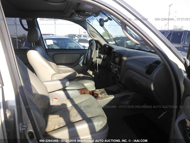 5TDBT48A95S236204 - 2005 TOYOTA SEQUOIA LIMITED GOLD photo 5