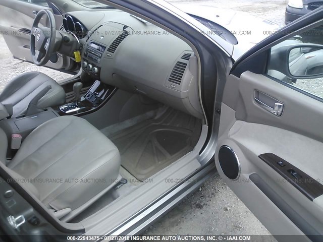 1N4AL11D15C377919 - 2005 NISSAN ALTIMA S/SL TAN photo 5