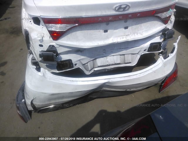 KMHFG4JG6HA583118 - 2017 HYUNDAI AZERA WHITE photo 6