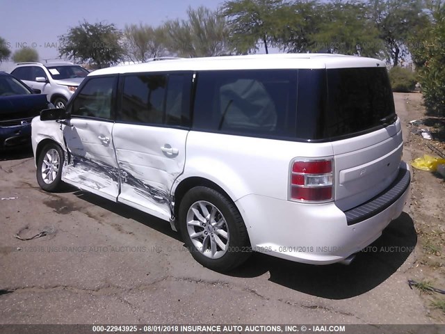 2FMGK5B85GBA14179 - 2016 FORD FLEX SE WHITE photo 3