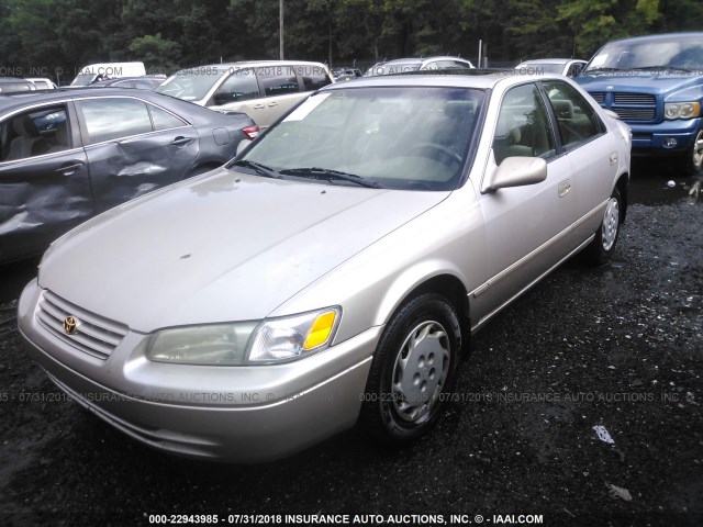 4T1BG22K0VU107169 - 1997 TOYOTA CAMRY CE/LE/XLE GOLD photo 2