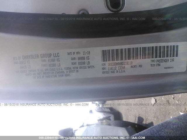 1B3CB3HAXBD118110 - 2011 DODGE CALIBER MAINSTREET SILVER photo 9