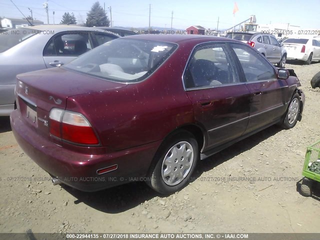 1HGCD5636VA271163 - 1997 HONDA ACCORD LX/EX RED photo 4