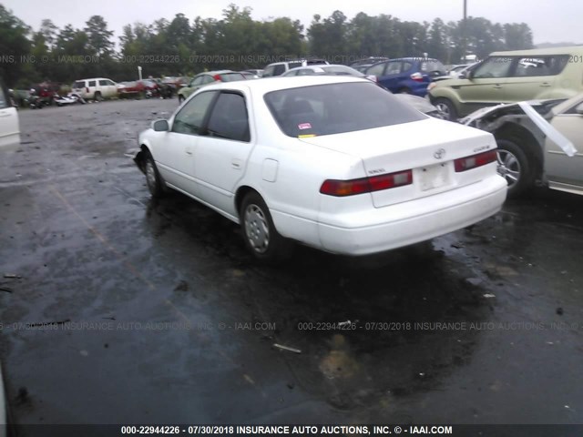 4T1BG28K6XU875359 - 1999 TOYOTA CAMRY CE/LE/XLE 白色 照片 3